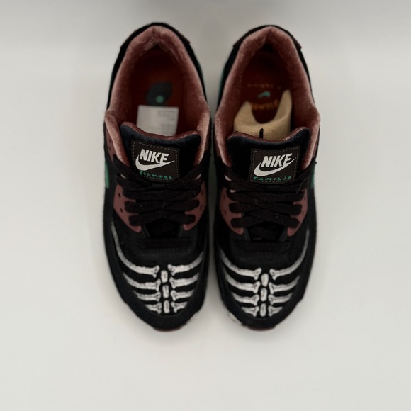 Nike Air Max 90 SE Familia Day of the Dead DO2154-010 Sneakers - Picture 1 of 8